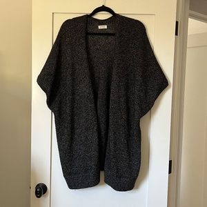Community Aritzia Iconic Cape Open Knit Cardigan Sz XS/S